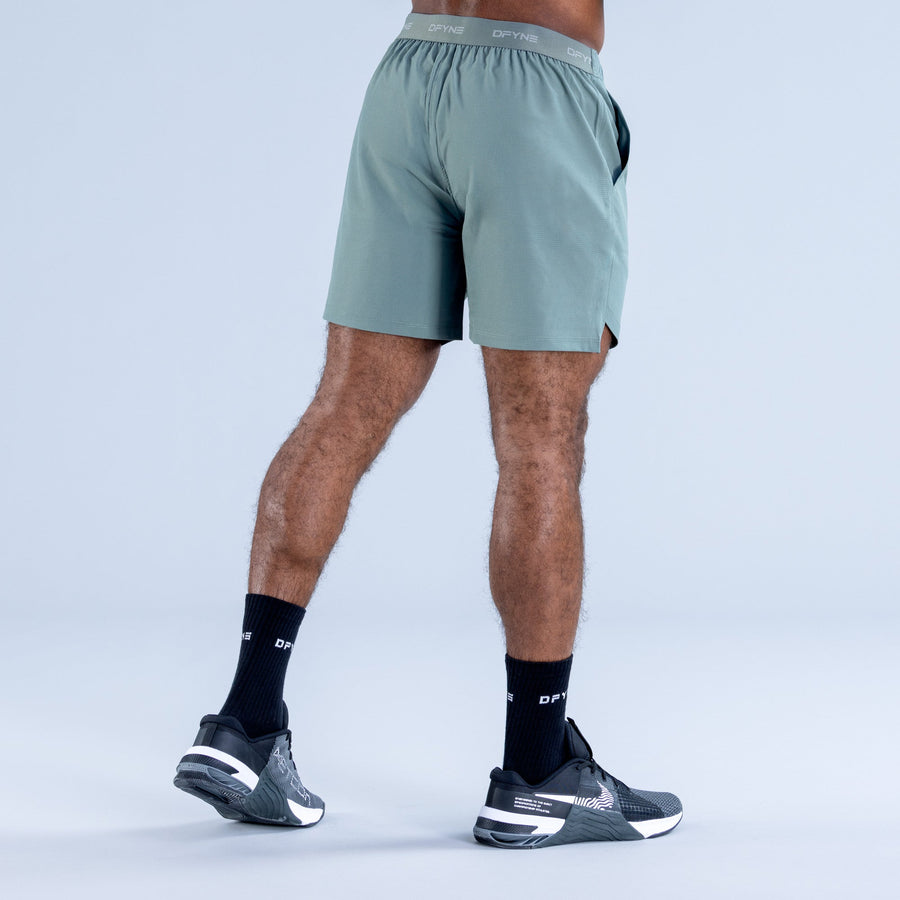 Short d'entraînement Stealth Sauge fumée